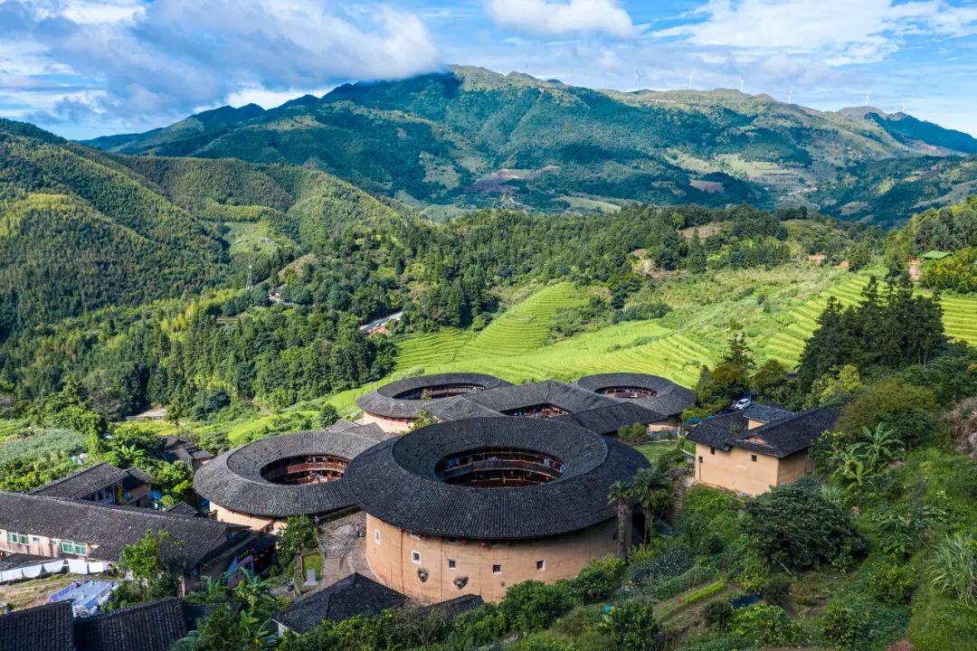 福建——中国东南沿海的璀璨明珠，魅力无限，风光无限